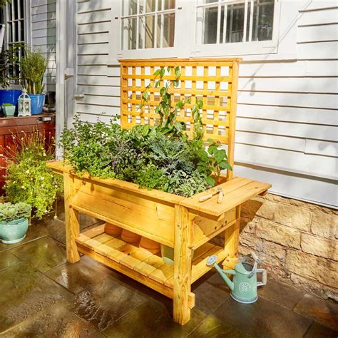 For more detailed instructions, check out the plan for this raised planter box. 12 DIY Planter Boxes You Can Make in a Day in 2020 | Patio ...