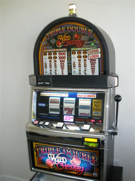 Igt Triple Double Wild Cherry S2000 Round Top Slot Machine For Sale