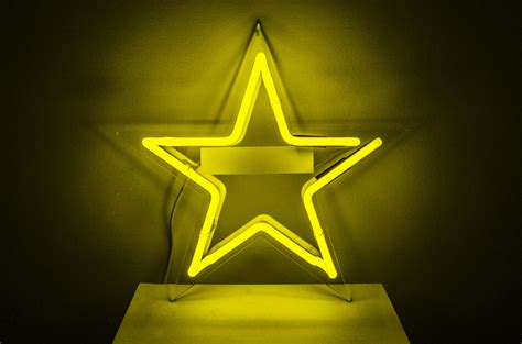 Neon Star Yellow Kemp London Bespoke Neon Signs And Prop Hire