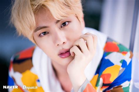 El juego solo tiene un mini juego y me aburre v r n. KPOP: Jin, do BTS, lança sua primeira música solo; venha ...