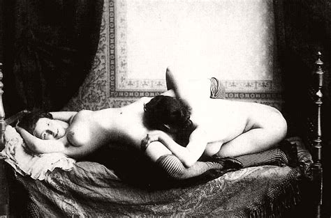 Vintage Th Century Lesbian Nudes S Monovisions Black White Photography Magazine