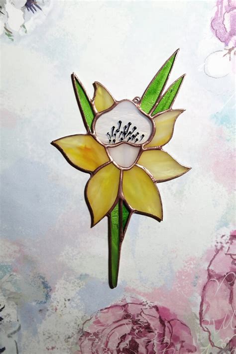 Stained Glass Daffodil Suncatcher Stained Glass Flower Etsy