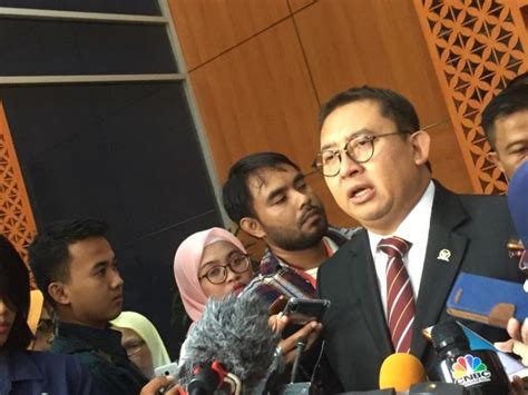 Klik artikel ini untuk informasi selanjutnya. Alasan Fadli Zon Tidak Setuju Pemindahan Ibu Kota Negara ...