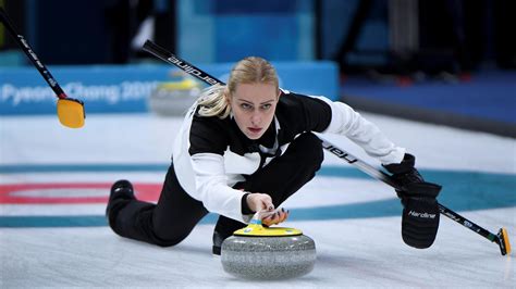 Russia Snatch Dramatic Bronze At World Curling Championship Eurosport