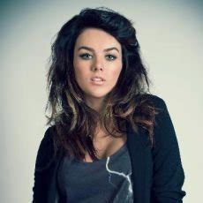 But she belongs to the polish minority in czech republic. Ewa Farna bude v porotě nové Superstar - Chytrá žena