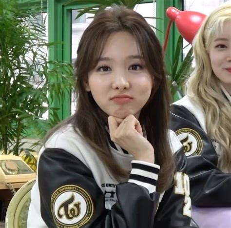 Meme Face Nayeon And Girlfriend Material Image 8783525 On