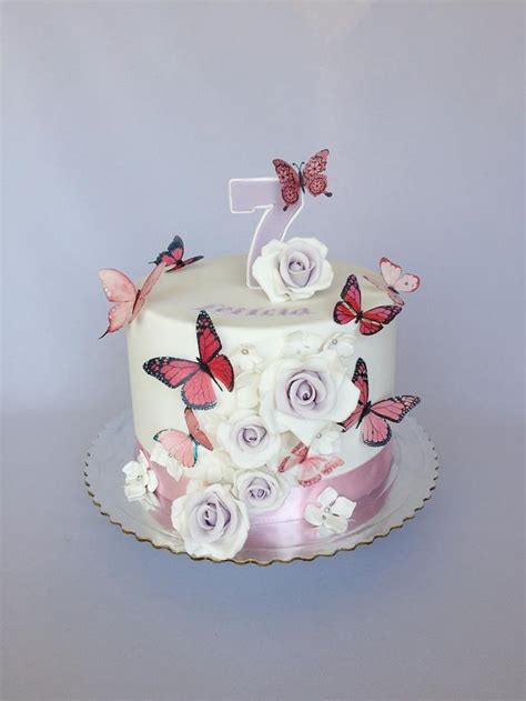 Butterfly Cake Decorated Cake By Layla A Cakesdecor