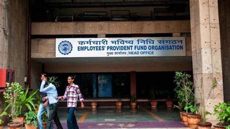 Epfo Introduces One Page Form To Ease Withdrawals Business News Hindustan Times