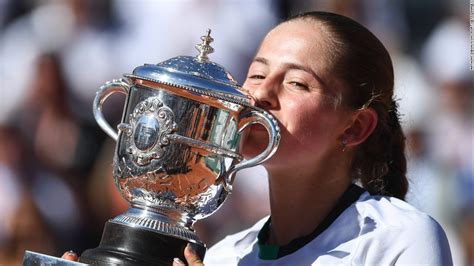 Unseeded jelena ostapenko fought back to stun third seed simona halep and become latvia's first grand slam champion at the french open, bbc sport reports. Ostapenko rallies to beat Halep in French Open final - CNN