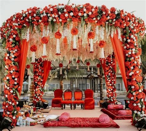 Indian Wedding Decor Inspiration Hindu Wedding Decorations Indian Wedding Decorations Desi