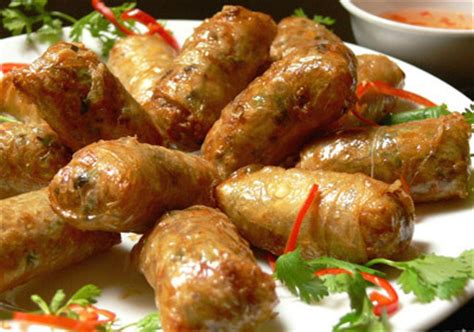 Vietnamesische frühlingsrollen werden im unterschied zu den chinesischen frühlingsrollen nämlich mit reispapier gemacht. Vietnamesische Frühlingsrollen - Asia Food Specialities
