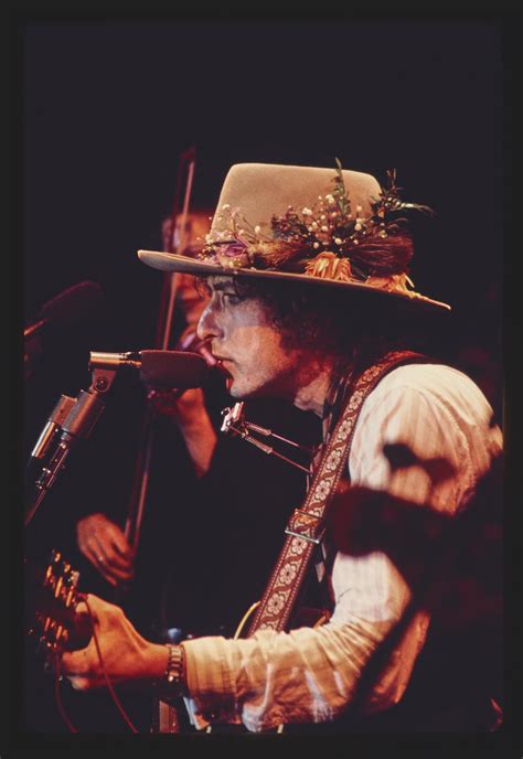 ‘rolling Thunder Revue Set Shows Dylan Connecting With Friends And