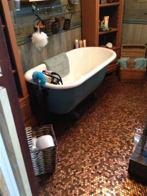 Penny floor tile from copper pennies and coins. Vintage bathroom with penny floor done with my own hands ...