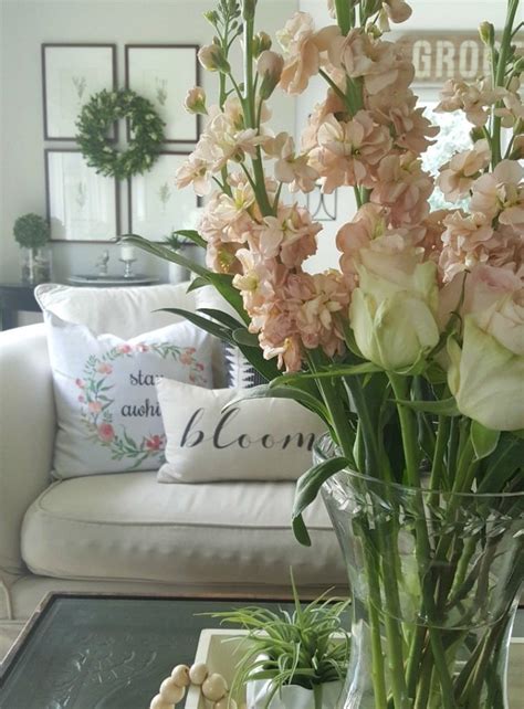 Beautiful spring decorations for the home. 6 Budget Spring Decor Ideas - The Design Twins | DIY Home ...