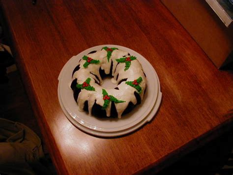 Bookmark this recipe to use as a thanksgiving or christmas dessert. Easy Christmas Holly Bundt Cake Recipe - Food.com