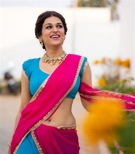 Shraddha Das Looking Traditional In Pink Half Saree Telugu Rajyam Photos