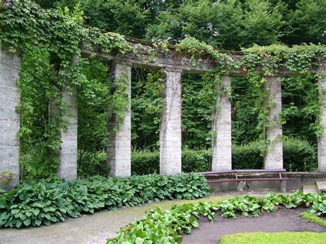 Columns In The Garden Greek Garden Ancient Greek Garden Roman Garden
