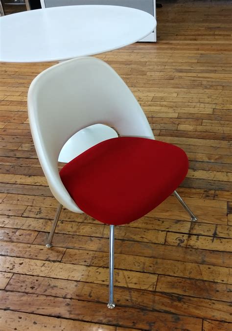 Knoll Saarinen Side Chairs C61451 Conklin Office Furniture