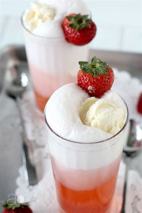 Recipe Strawberry Soda Floats Vincent Griffin
