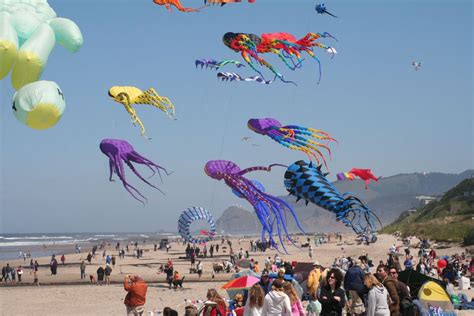 Video Worlds Largest Kite In Lincoln City News