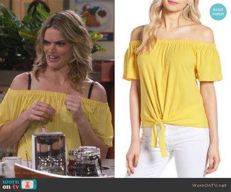 Wornontv Natashas Yellow Off Shoulder Top On Mom Missi Pyle Clothes And Wardrobe From Tv