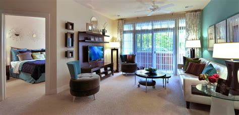 Relax by the shimmering swimming pool or simply hang out in the clubhouse and socialize with friends and family. Bell Arlington Ridge Apartments - Arlington, VA ...