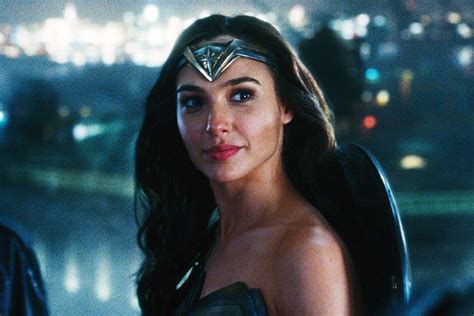 Wonder Womans Justice League Butt Shots An Investigation