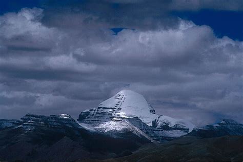 Foundations Of Buddhism Mount Kailas 22028 Feet Of Sanctity