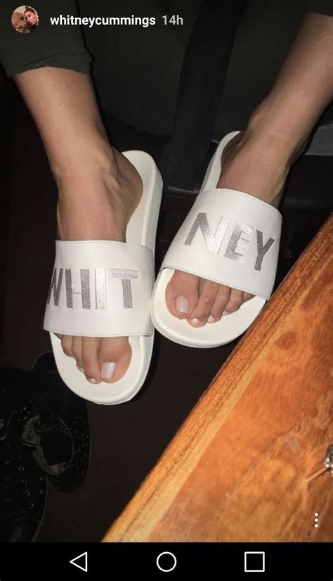 Whitney Cummingss Feet