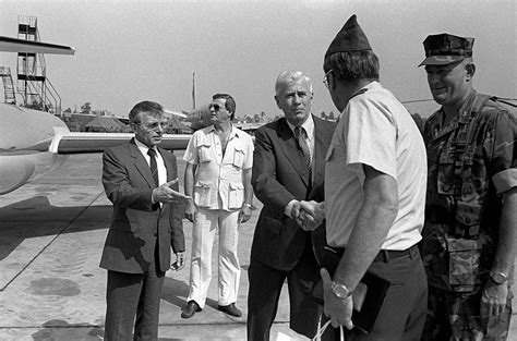 Former Pentagon Chief Frank Carlucci Dies At 87