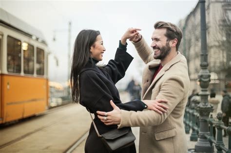 Een Vrouw Verliefd Maken 16 Tips Hoe Je Een Vrouw Verliefd Maakt