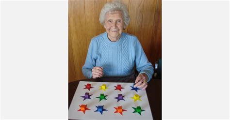 Try These 12 Ideas For Activities For Seniors With Dementia Engag