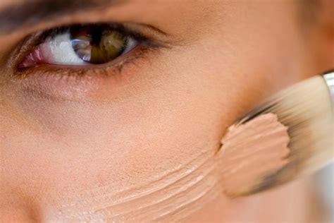 Foundation Makes Your Skin Look Flaky Heres What To Do