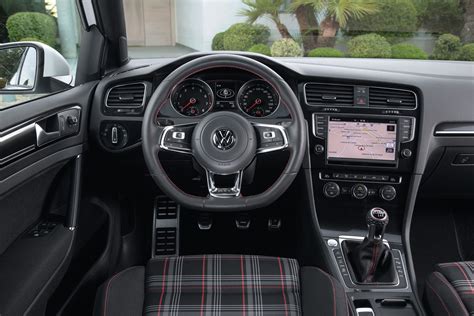 New Golf Gti Interior Ergonomics And Configuration Volkswagen