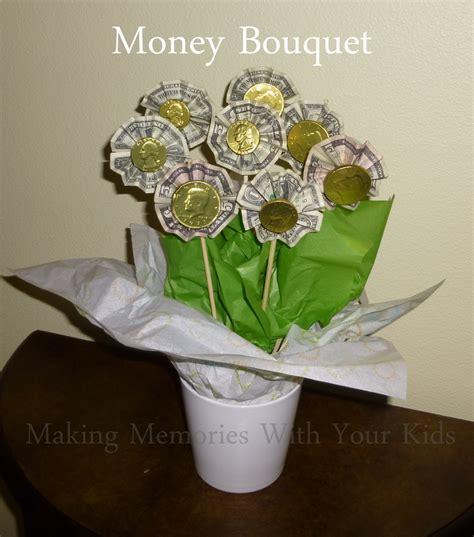 How To Make A Money Bouquet Ts Money Bouquet Money Flowers Earn