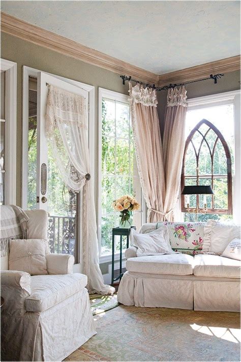 40 Cozy And Romantic Cottage Living Room Ideas That Will Impress You