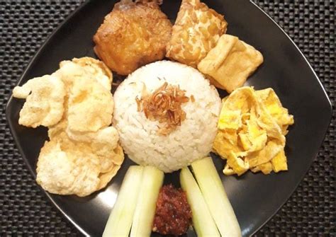 762 likes · 1 talking about this · 344 were here. Nasi Kuning Ketan Betawi - Resep Nasi Kuning Tumpeng Oleh ...