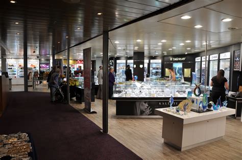 Pacific Aria Tax And Duty Free Shops Pictures