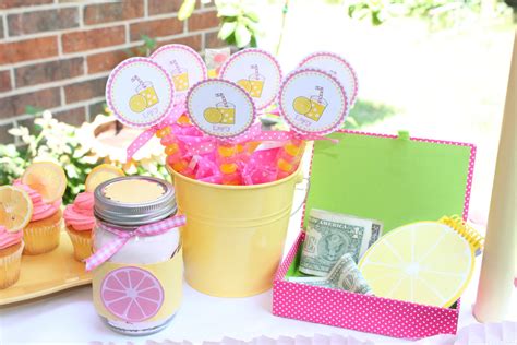 lemonade stand {party} giggles galore