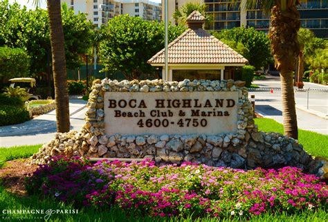 the sign for boca highland beach club and marina