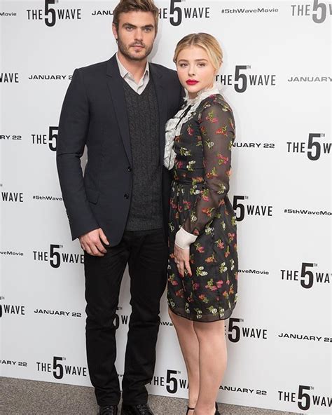 The Fifth Wave On Instagram New Chloe Grace Moretz And Alex Roe At