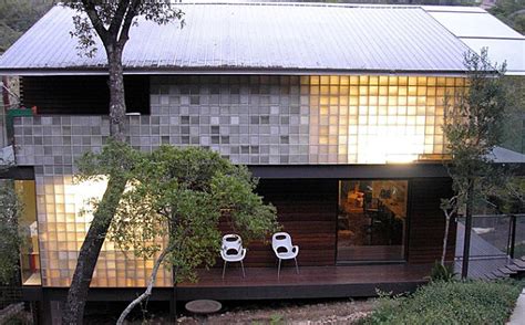 19 Modern Spaces Featuring Glass Block