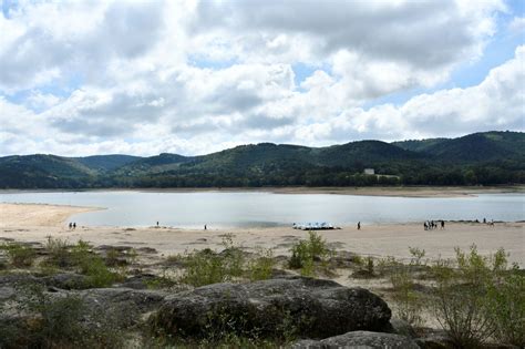 Suspicion de cyanobactéries au lac de Saint-Ferréol : une « fausse