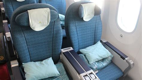 The Best Premium Economy Seats On Vietnam Airlines Boeing 787