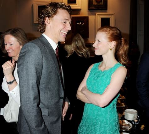 Learn about tom hiddleston's dating history, including rumored romances with taylor swift and elizabeth olsen. Приют милого Локи или фан-клуб Тома Хиддлстона - Страница ...