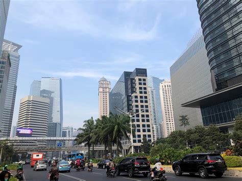 Suasana Jakarta Di Jalan Thamrin Pagi Ini Berita Daerah