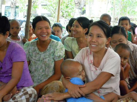 ミャンマーのお母さん事情～統計でみる女性たちのライフ・サイクル～（20120510