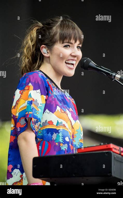 New York Ny Usa 23rd July 2016 Josephine Vander Gucht Oh Wonder On Stage For Panorama