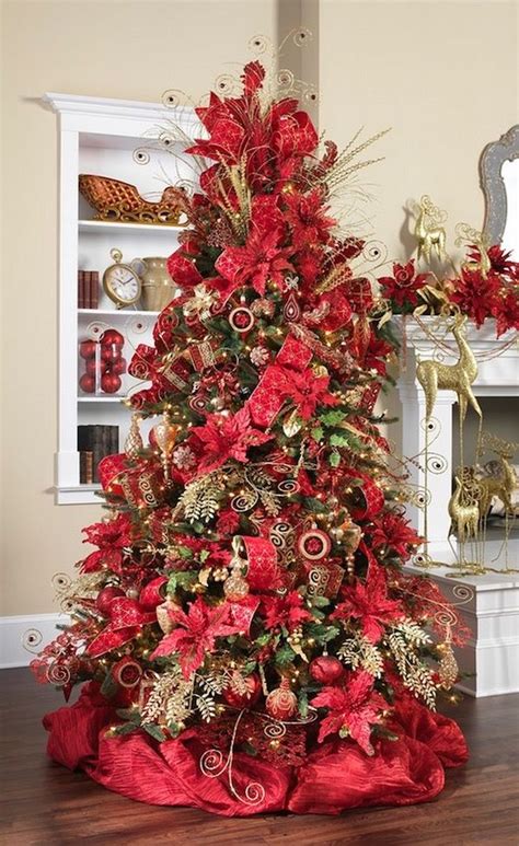 Maybe you would like to learn more about one of these? 25 Red And Gold Christmas Decorations Ideas You Can't Miss ...