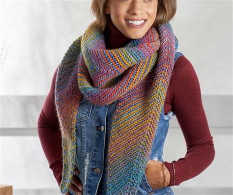 20 Rainbow Knitting Patterns (Accessories & Home Decor 